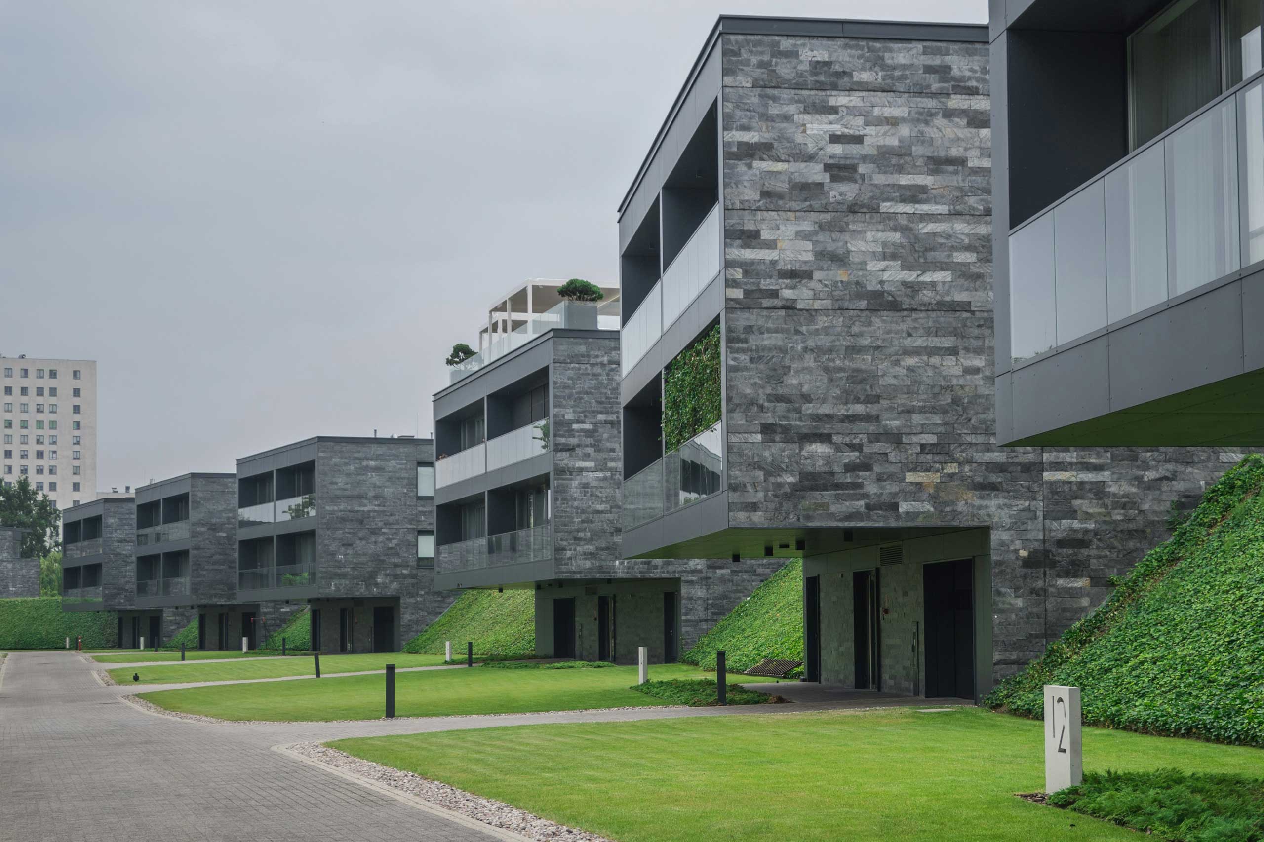 Bâtiments similaires faisant partie d'un projet immobilier
