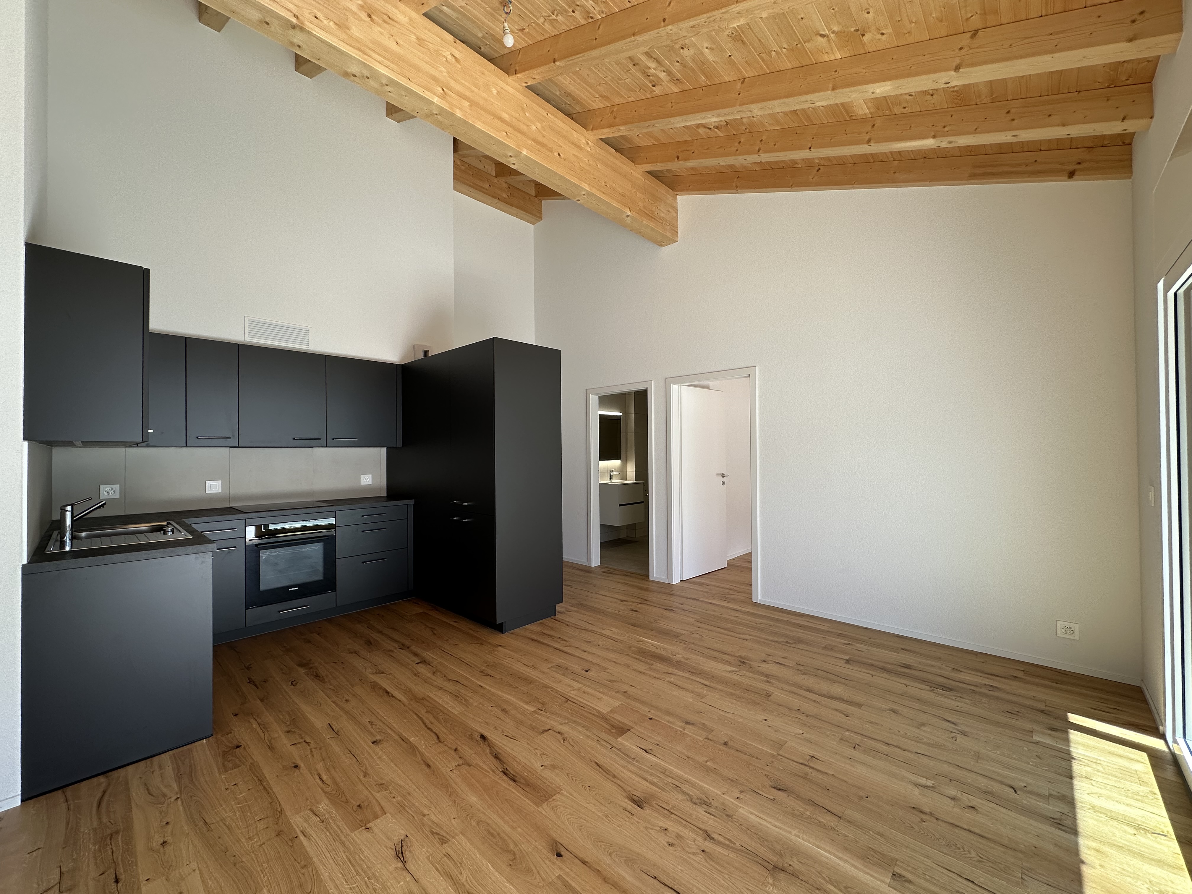Bel appartement neuf de 2.5 pièces à louer en attique